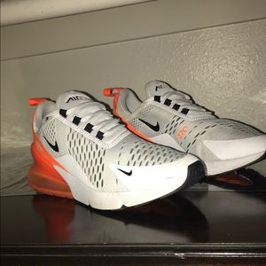 Womens size 7 1/2 Nike Shoes